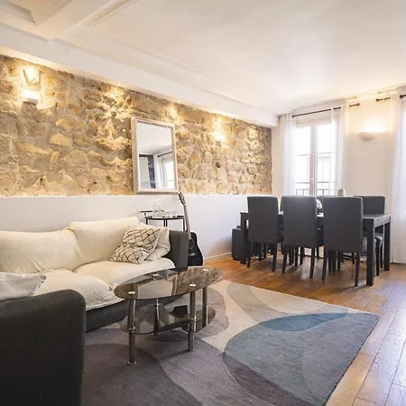 Nest 2 Steps From The Arc De Triomphe Apartman